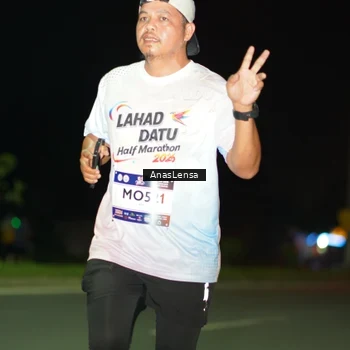Runner Photo 7637033