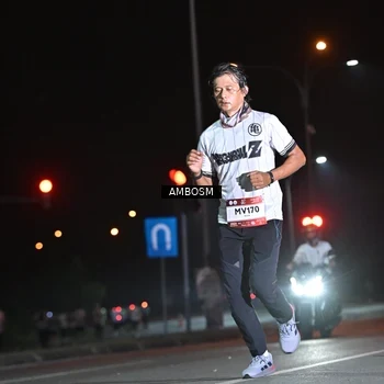 Runner Photo 7637035