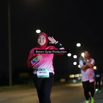 Runner Photo 7637050