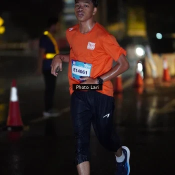 Runner Photo 7637056