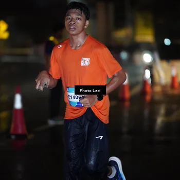 Runner Photo 7637058