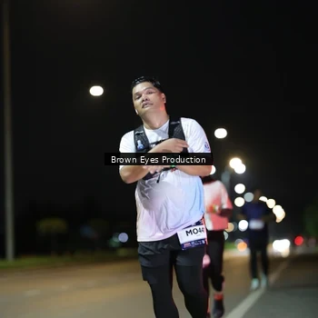 Runner Photo 7637065