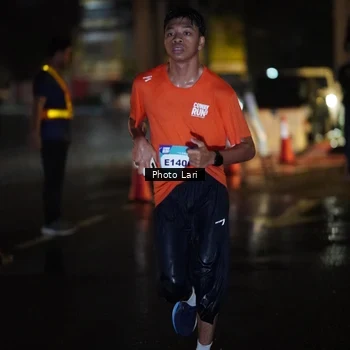 Runner Photo 7637070