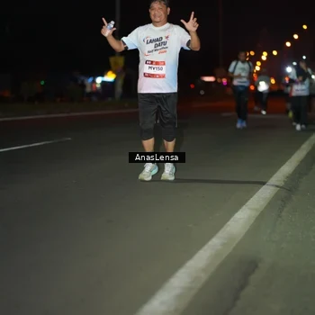 Runner Photo 7637076