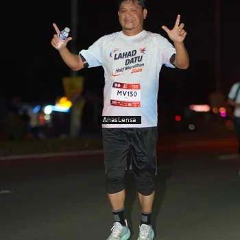 Runner Photo 7637080