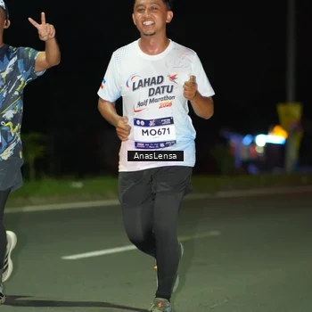 Runner Photo 7637082