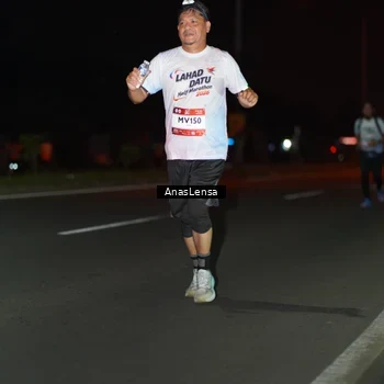 Runner Photo 7637086