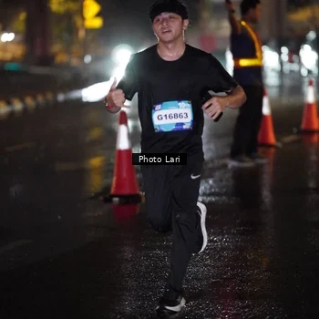 Runner Photo 7637088