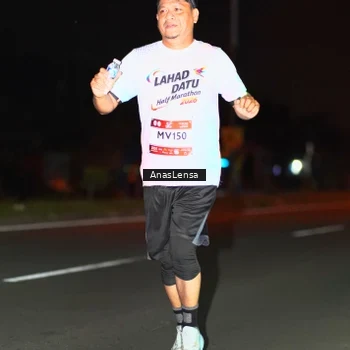 Runner Photo 7637099