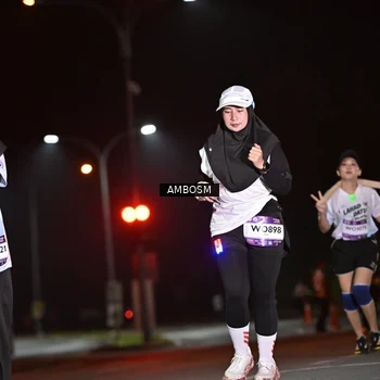 Runner Photo 7637100