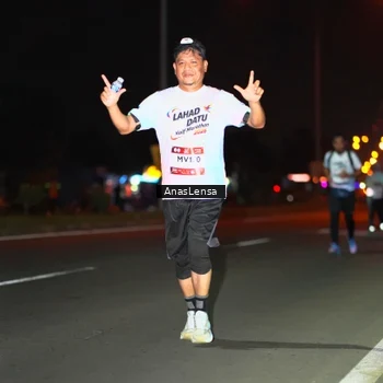 Runner Photo 7637103
