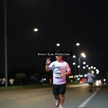Runner Photo 7637115