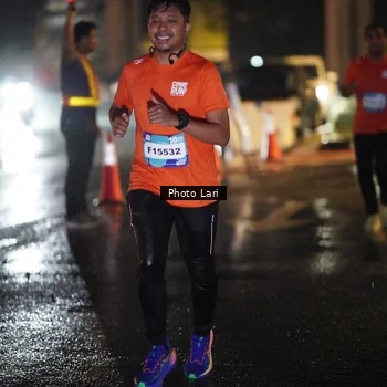 Runner Photo 7637135