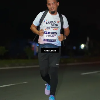 Runner Photo 7637137