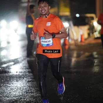 Runner Photo 7637142