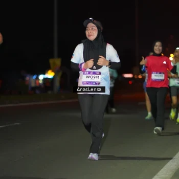 Runner Photo 7637148