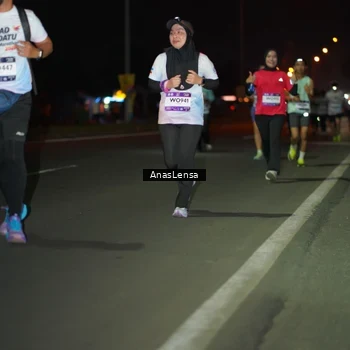 Runner Photo 7637149