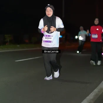 Runner Photo 7637152
