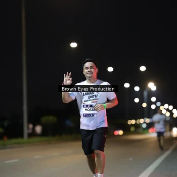Runner Photo 7637178