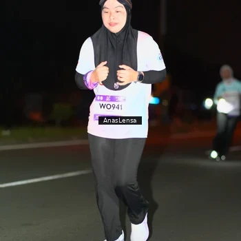 Runner Photo 7637191
