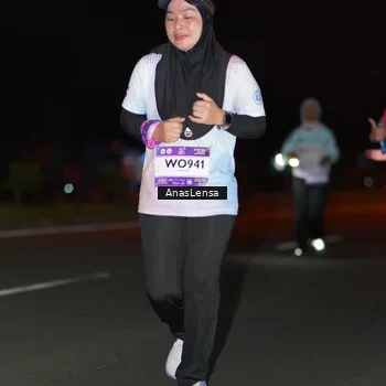 Runner Photo 7637195