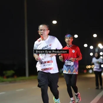Runner Photo 7637258