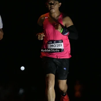 Runner Photo 7637272