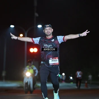 Runner Photo 7637305