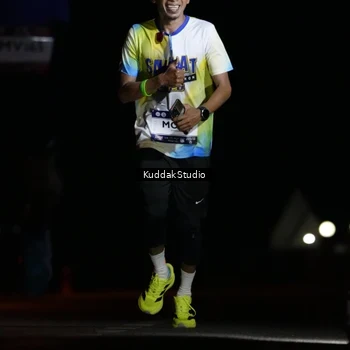 Runner Photo 7637313