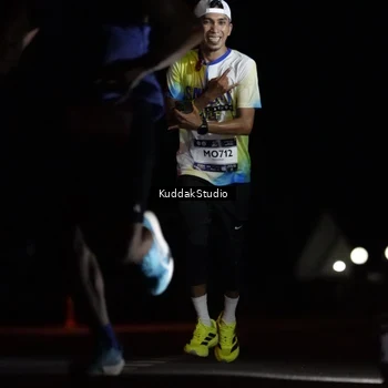 Runner Photo 7637332