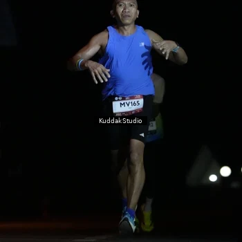 Runner Photo 7637335