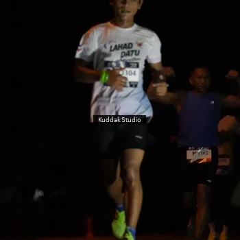 Runner Photo 7637344