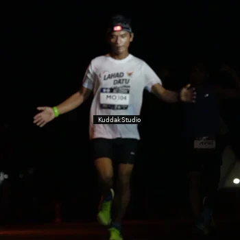 Runner Photo 7637357