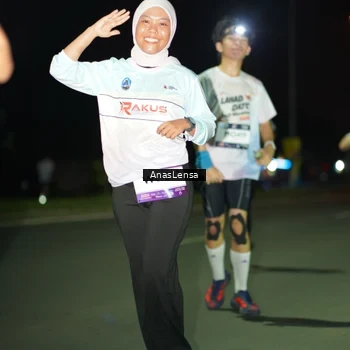 Runner Photo 7637378