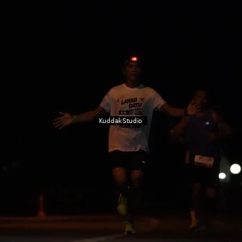 Runner Photo 7637387