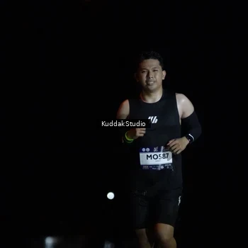Runner Photo 7637400