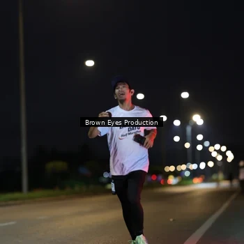 Runner Photo 7637404