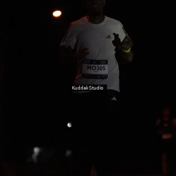 Runner Photo 7637415