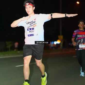 Runner Photo 7637445
