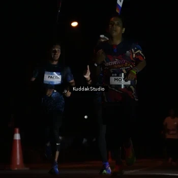 Runner Photo 7637456