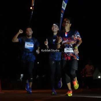 Runner Photo 7637466