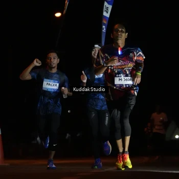 Runner Photo 7637470