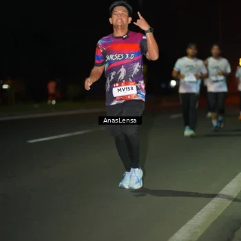 Runner Photo 7637485