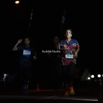 Runner Photo 7637496