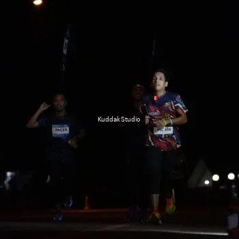 Runner Photo 7637497