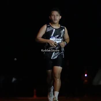 Runner Photo 7637516