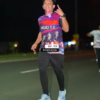 Runner Photo 7637536