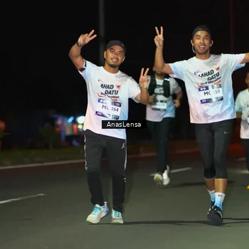 Runner Photo 7637550