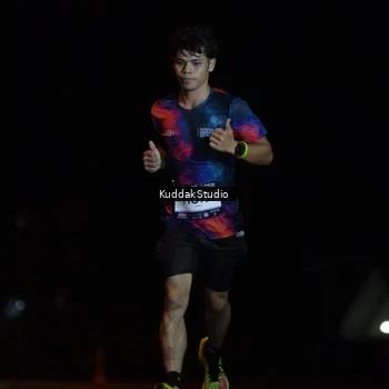 Runner Photo 7637563