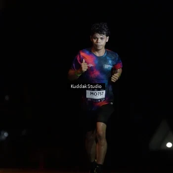 Runner Photo 7637567